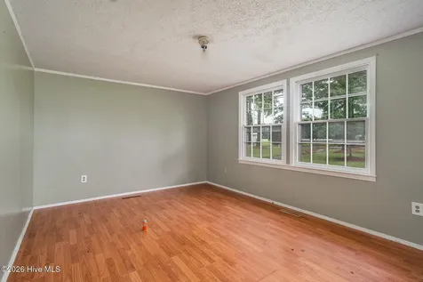 130 Holiday Lane Oriental NC 28571