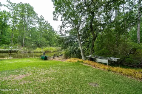 130 Holiday Lane Oriental NC 28571