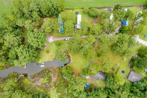 130 Holiday Lane Oriental NC 28571