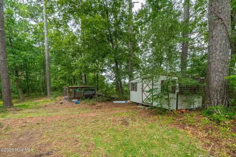 130 Holiday Lane Oriental NC 28571