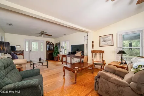 130 Holiday Lane Oriental NC 28571