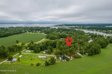 130 Holiday Lane Oriental NC 28571