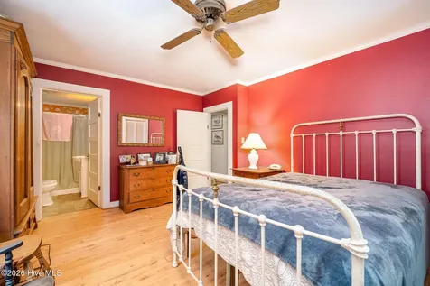 130 Holiday Lane Oriental NC 28571