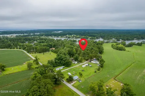 130 Holiday Lane Oriental NC 28571