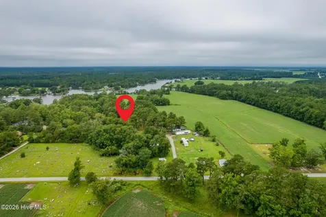 130 Holiday Lane Oriental NC 28571