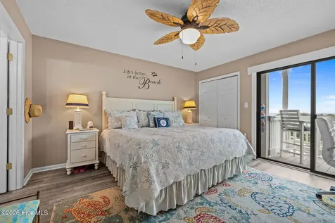 9201 Coast Guard Road Emerald Isle NC 28594