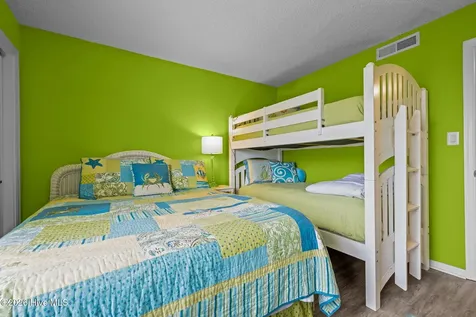 9201 Coast Guard Road Emerald Isle NC 28594