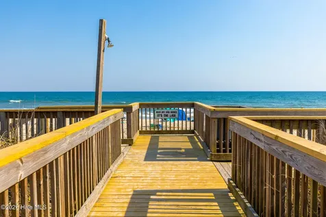 9201 Coast Guard Road Emerald Isle NC 28594