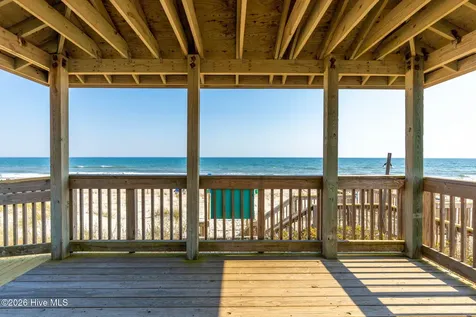 9201 Coast Guard Road Emerald Isle NC 28594