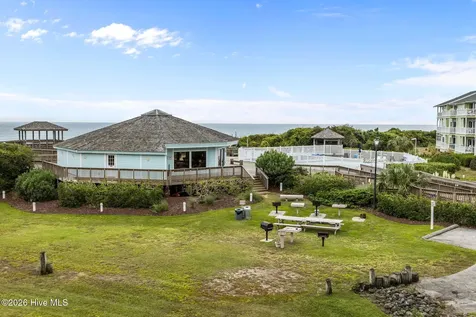 9201 Coast Guard Road Emerald Isle NC 28594