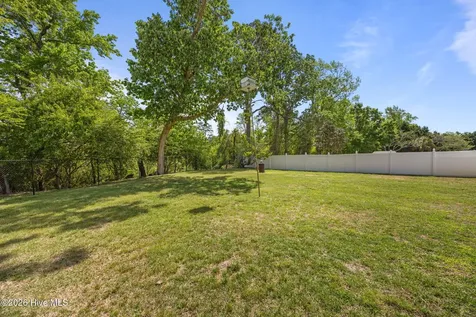 116 Bur Oaks Boulevard Newport NC 28570