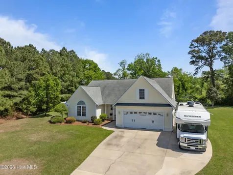 116 Bur Oaks Boulevard Newport NC 28570
