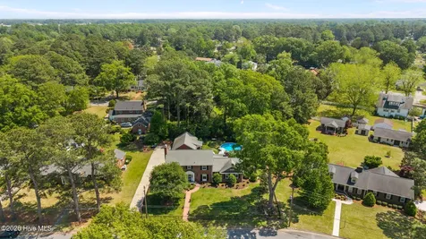 3325 North Walnut Street Farmville NC 27828
