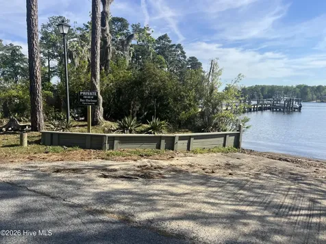 0 Island Drive Chocowinity NC 27817