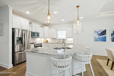 2045 Condor Run Wilmington NC 28409