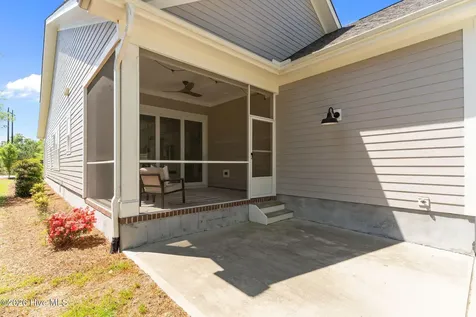 323 Cornubia Drive Castle Hayne NC 28429