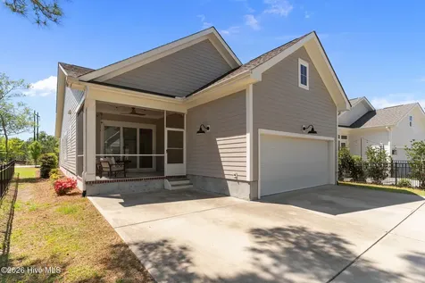 323 Cornubia Drive Castle Hayne NC 28429