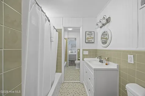 5127 W Beach Drive Oak Island NC 28465