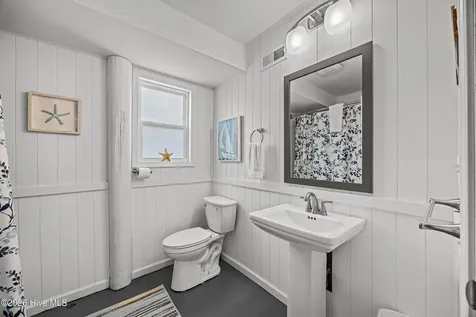 5127 W Beach Drive Oak Island NC 28465