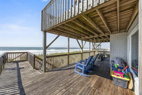 5127 W Beach Drive Oak Island NC 28465