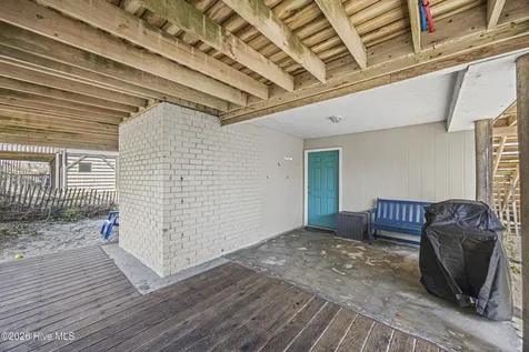5127 W Beach Drive Oak Island NC 28465