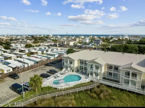602 W Fort Macon Road Atlantic Beach NC 28512