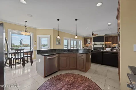 18 Sailview Drive North Topsail Beach NC 28460