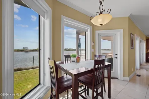 18 Sailview Drive North Topsail Beach NC 28460