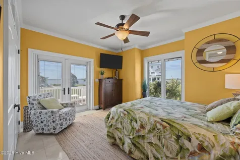 18 Sailview Drive North Topsail Beach NC 28460