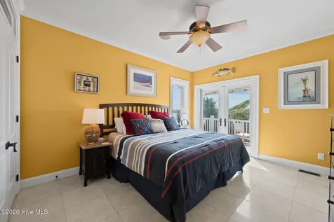 18 Sailview Drive North Topsail Beach NC 28460