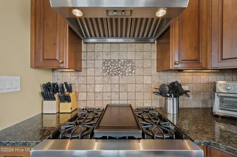 18 Sailview Drive North Topsail Beach NC 28460
