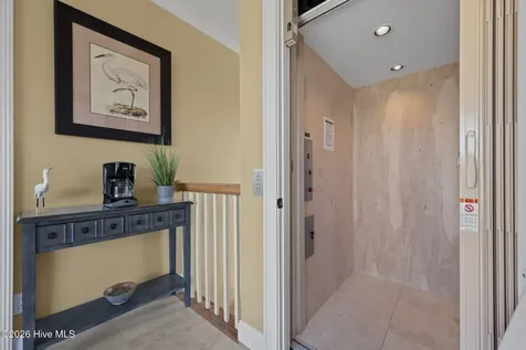 18 Sailview Drive North Topsail Beach NC 28460