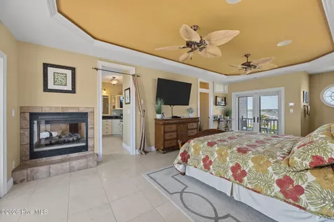 18 Sailview Drive North Topsail Beach NC 28460