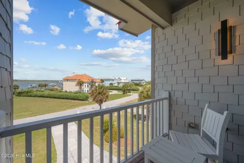 18 Sailview Drive North Topsail Beach NC 28460