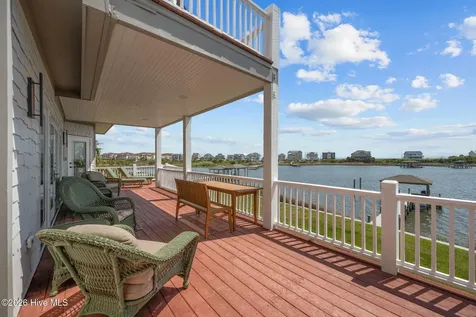 18 Sailview Drive North Topsail Beach NC 28460