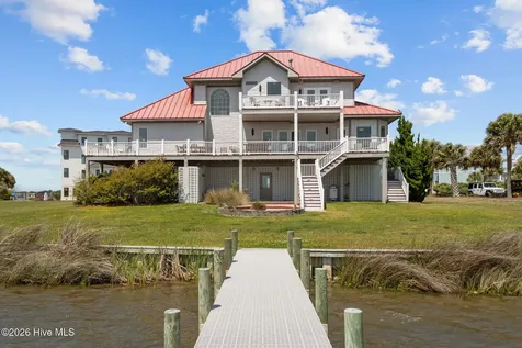 18 Sailview Drive North Topsail Beach NC 28460