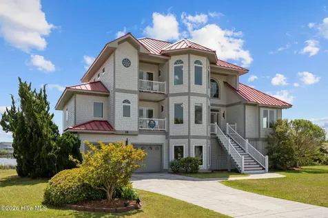 18 Sailview Drive North Topsail Beach NC 28460