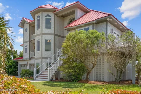 18 Sailview Drive North Topsail Beach NC 28460