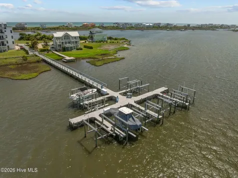 18 Sailview Drive North Topsail Beach NC 28460