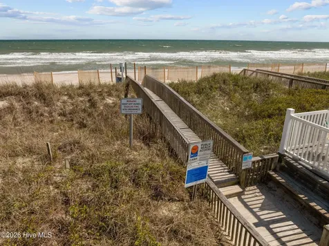 18 Sailview Drive North Topsail Beach NC 28460