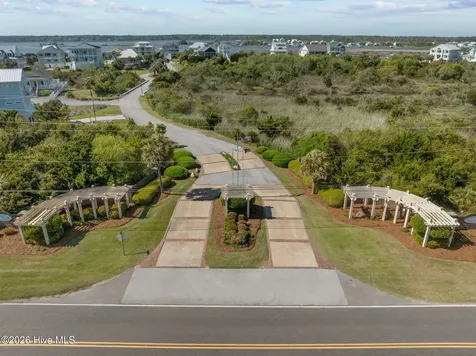 18 Sailview Drive North Topsail Beach NC 28460
