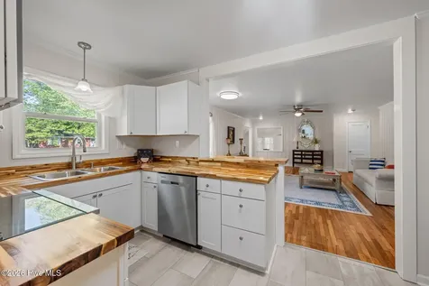 302 Fleetwood Street Havelock NC 28532