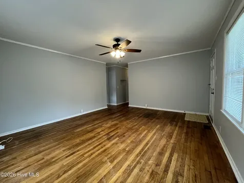 206 D Carlton Street Carthage NC 28327