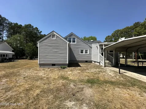 10460 X-way Road Laurinburg NC 28352
