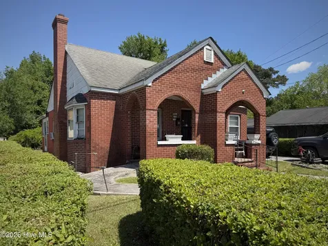 109 Bell Fork Road Jacksonville NC 28540