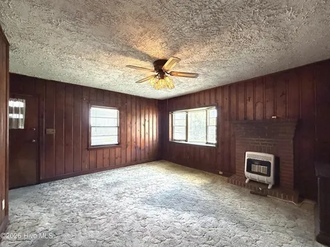 109 Bell Fork Road Jacksonville NC 28540