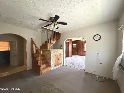 109 Bell Fork Road Jacksonville NC 28540