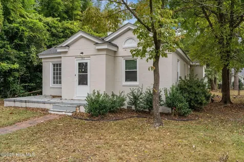 102 S Pineview Avenue Goldsboro NC 27530