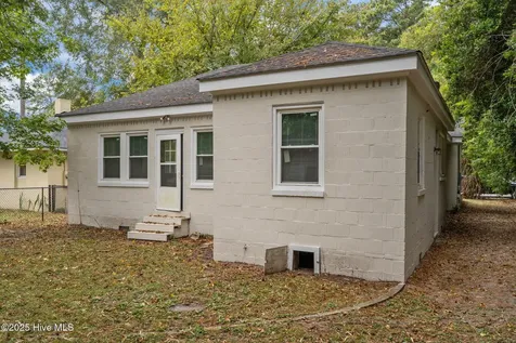 102 S Pineview Avenue Goldsboro NC 27530