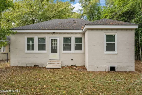 102 S Pineview Avenue Goldsboro NC 27530